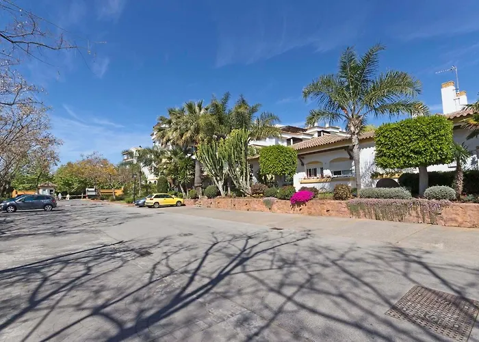 2034 Hacienda Nagueles I Golden Mile * ماربيا